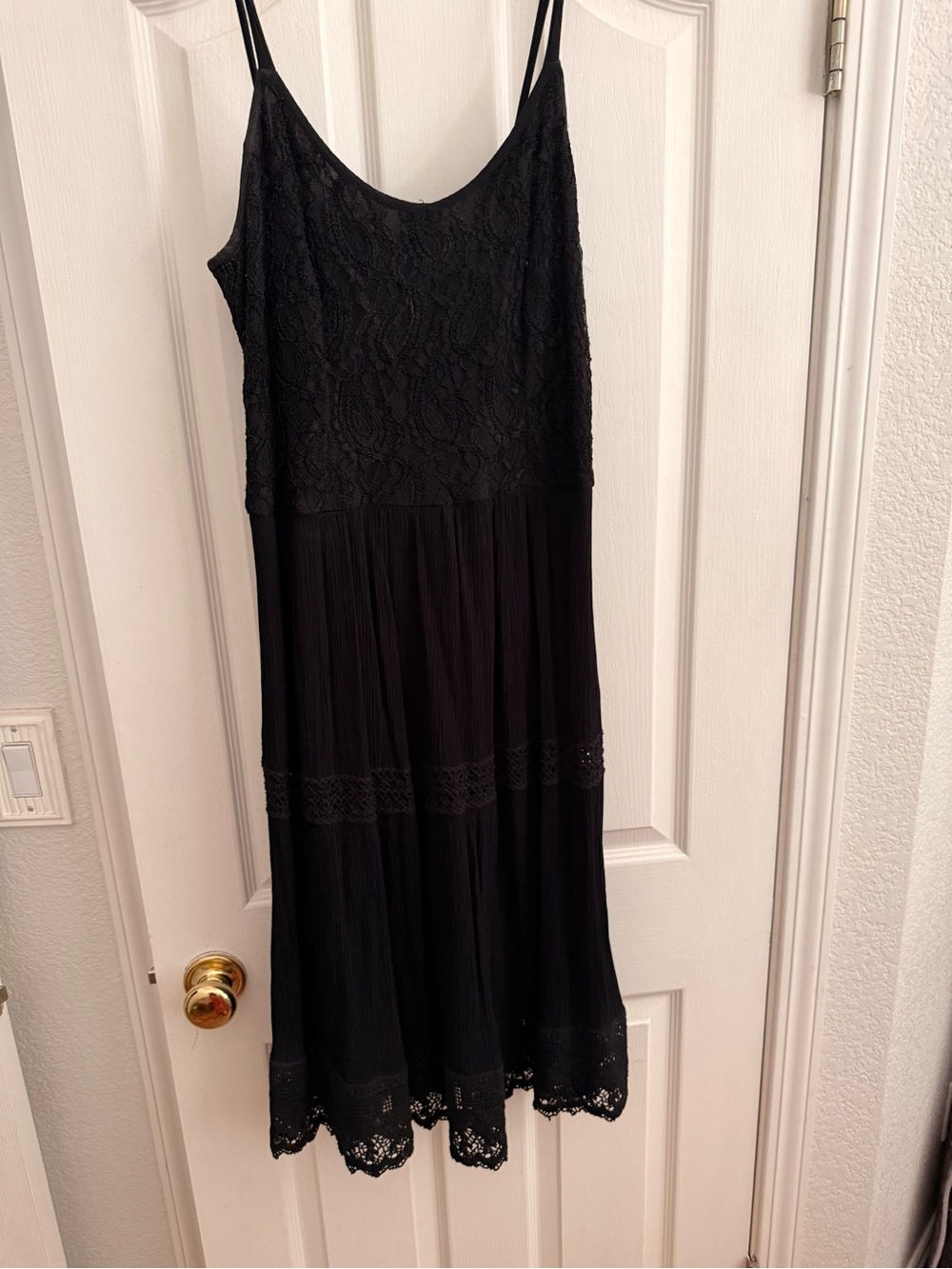 Kut from the Kloth Black Lace & Pleated Midi Dress